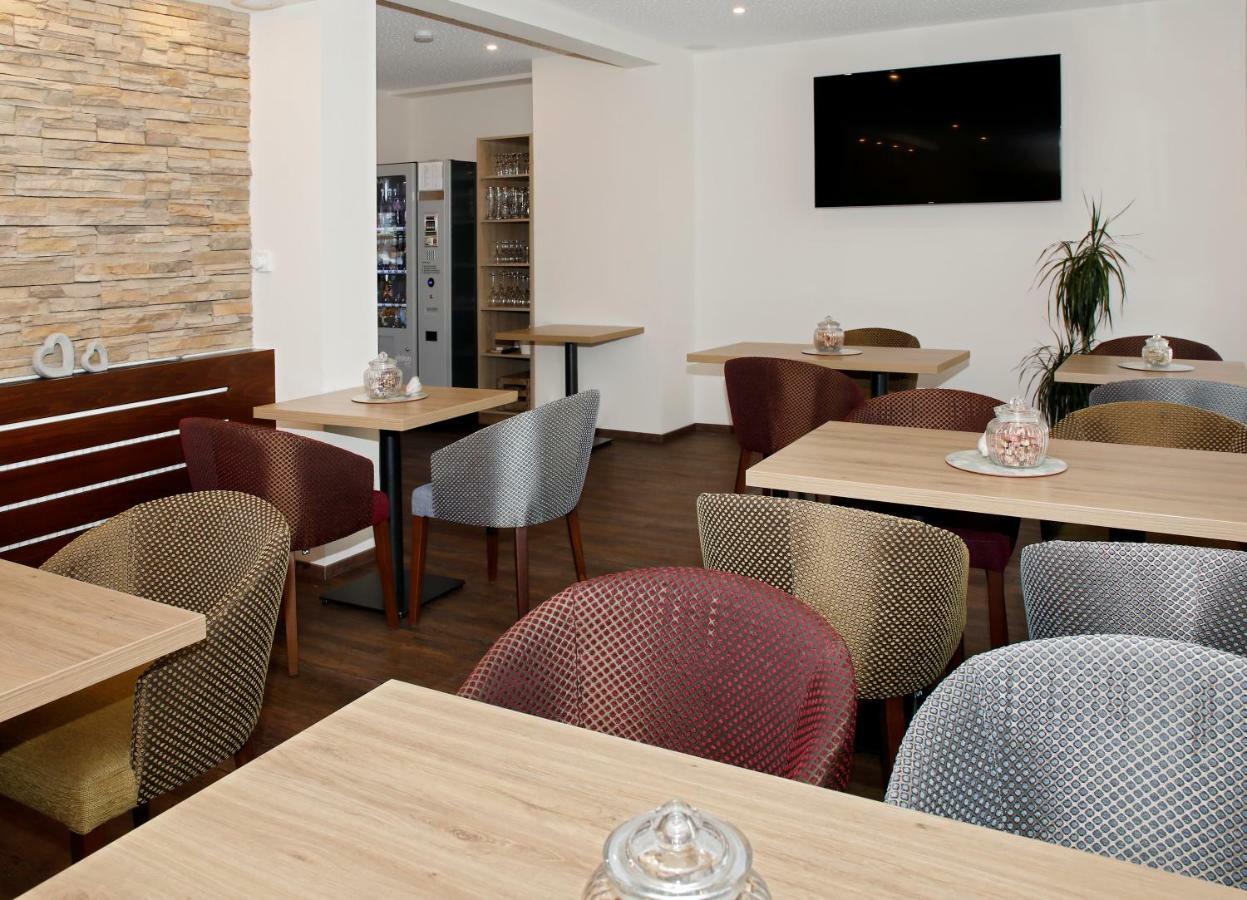 Garni-Hotel Goldenes Lamm Dudenhofen Zewnętrze zdjęcie